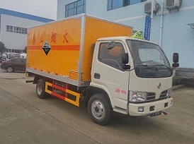 東風(fēng)銳鈴腐蝕性物品廂式運輸車 