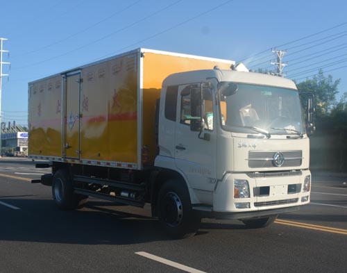 東風(fēng)天錦6.4米易燃固體廂式運(yùn)輸車